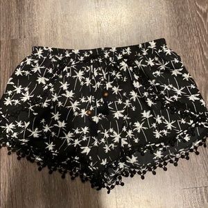 Xhilaration Summer Shorts (size S)